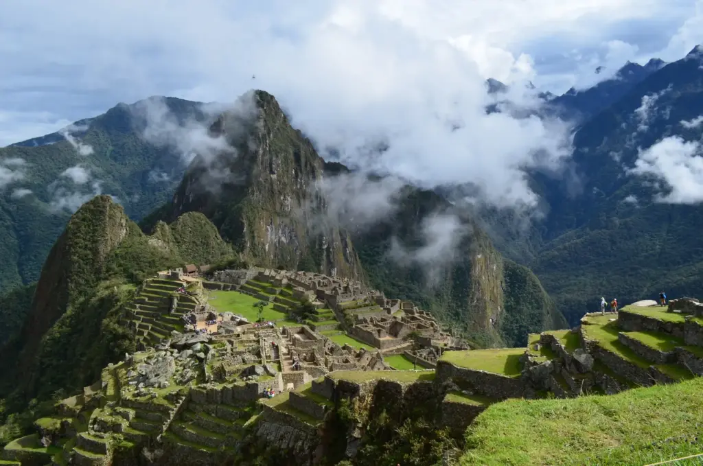 Que Ricachu Choquequirao to Machu Picchu Trek 7 Days - ukumari expeditions